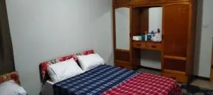Singhs apartment double budget shared room - Nakavu