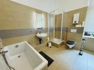 Neu und modern - 2 Schlafzimmer - Arbeitsplatz - Nespresso