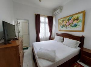 Villa puncak bogor 4 Kamar tidur with privat pool at kota bunga