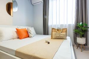 Himara City 12 - Central & Beach Access