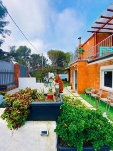 Vila Peña Private Apartment with Shared Pool & Gardens