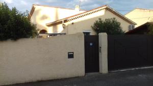 Maisons de vacances Chambre d-Hotes dans Villa - La Londe Les Maures - Residence d-Artiste La Maison du Bonheur 2 personnes : photos des chambres