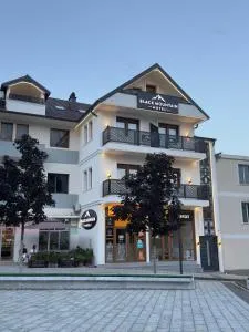 BlackMountain Hotel - Bajram Curri