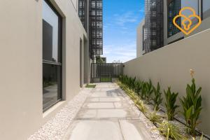 Keysplease 4BR Villa walking to pool, Cherrywoods Family Community