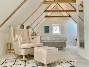 StylishHomes NEST - A Cosy Adventure - Steinreib