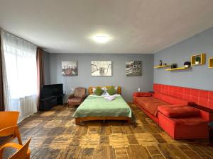 Три Больших Спальни 100 м2 - улица Большая Васильковская 54 метро Олимпийская или Дворец Спорта