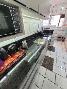 Cobertura aconchegante 3 quartos excelente vista mar! 80 metros do mar em Meia Praia - Itapema