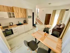 Majestic Villas Pomorie Park - Lŭka