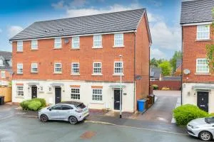 Lancers Close House - Euxton