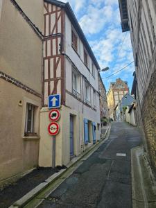 Petit Duplex