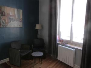 B&B / Chambres d'hotes Chambre d'hotes La grotte de Voltaire : photos des chambres