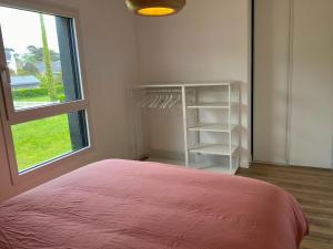 Maisons de vacances Lumineuse maison acces plage a pied a Plougasnou : photos des chambres