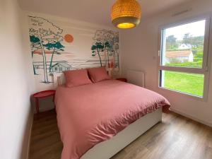 Maisons de vacances Lumineuse maison acces plage a pied a Plougasnou : photos des chambres