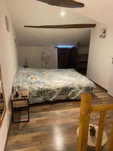 3 appartements T1 meuble Lussac 86320 : photos des chambres
