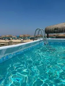 Beachfront Sokhna Chalet W Private pool - السويس