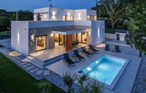 Nice Home In Marasi With Wifi 