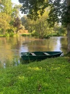 La petite Esvrienne - 埃斯夫尔