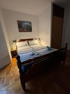 Apartma Tine 
