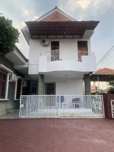 AKKA Sharia Guesthouse - Jepara