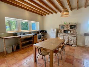 Maisons de vacances La Grange de l'ecolieu du Turc - Piscine partagee : photos des chambres