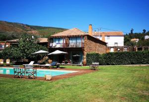 Casa de Baixo - Petit Hotel
