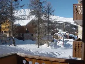 Appartement de charme à Vars les Claux - 圣保罗