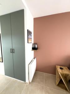Appartements Studio renove proche de la plage : photos des chambres