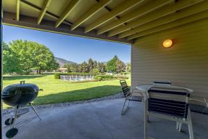 Tennis Village at Wapato Point Resort