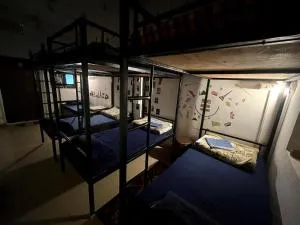 Spiritual Backpackers Hostel - Індаур