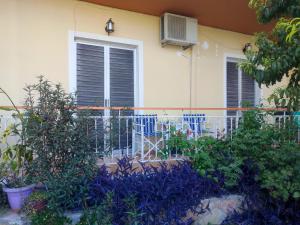 Memas Tranquil Studio in Patra - Free Parking