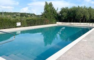 1 Bedroom Lovely Apartment In Bardolino