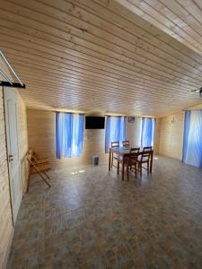 Pensiunea Blue House