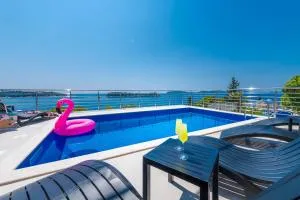 Pool Deck Comfort Apartment - Pobrežje