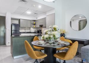 Elegant 1BR Getaway in Bella Rose, Al Barsha