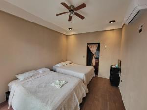 Restaurante y Hostal Romayor