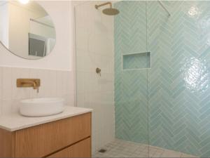 Martinique at Beachfront Apartment in Shakas Rock