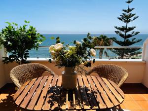 Apartamento La Roca Torremolinos frente al Mar Sinese Design Homes