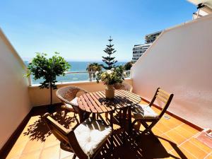 Apartamento La Roca Torremolinos frente al Mar Sinese Design Homes