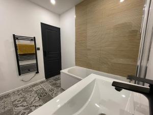 Appartements L'Elegant T2 - Calme et Spacieux : photos des chambres
