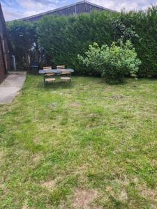 Logement entier dans propriété