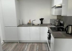 Old Trafford Penthouse Duplex - Steps from MUFC