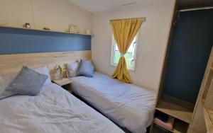 Anas Coworth Holiday Caravan, West Sands