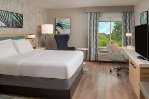 King Room room in Hilton Garden Inn Orlando Airport