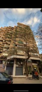 شقه راقية للإيجار شقة مفروشة حديثة بالقرب من شارع شهاب وجزيره العرب المهندسين القاهرة