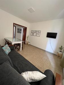 Alquilo departamento frente al mar