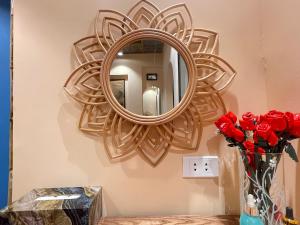 Quiet Private Apartment, 5 to Hoan Kiem Lake, 2 Balconies, 1 Bedroom, Free WIFI - NETFLIX, Zeit Home 506