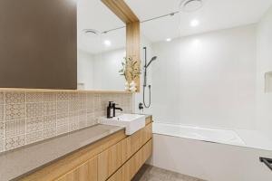 Top of the Dunes - Beachside Apartment by uHoliday