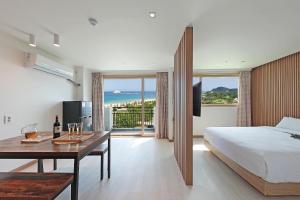 Ocean 2 You Resort Seorak Beach Hotel & Condo