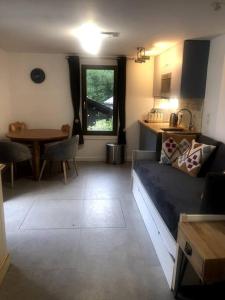 La Grangette Apartment B Great Location