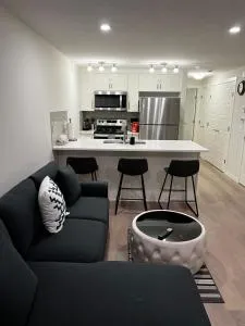 The Haven - cozy 1 bedroom suite in Seton SE Calgary - High River